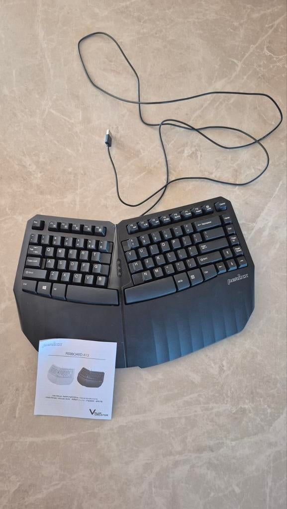 Periboard Mini Ergonomisch Toetsenbord, Ergonomisch, Ophalen of Verzenden, Qwerty, Bedraad