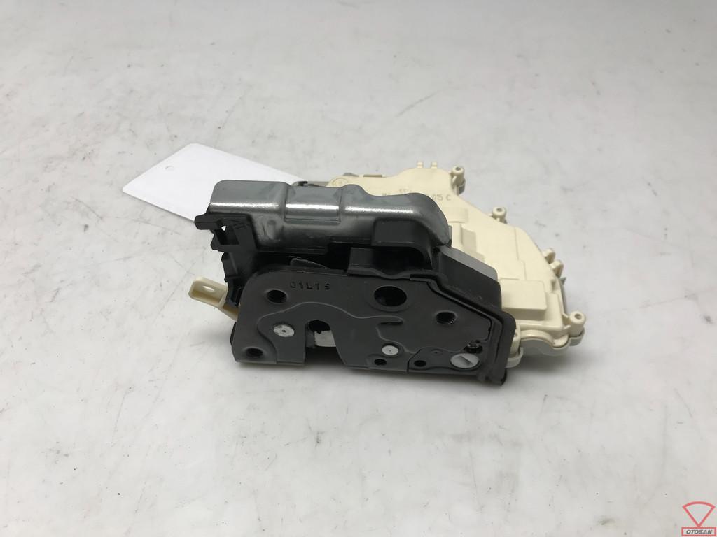 Audi VW Deurslot Portierslot Links Achter 4G0839015C, Gebruikt, AUDI AG, Auto-Union-Strasse 1
85045  Ingolstadt, DE, Kundenbetreuung@audi.de