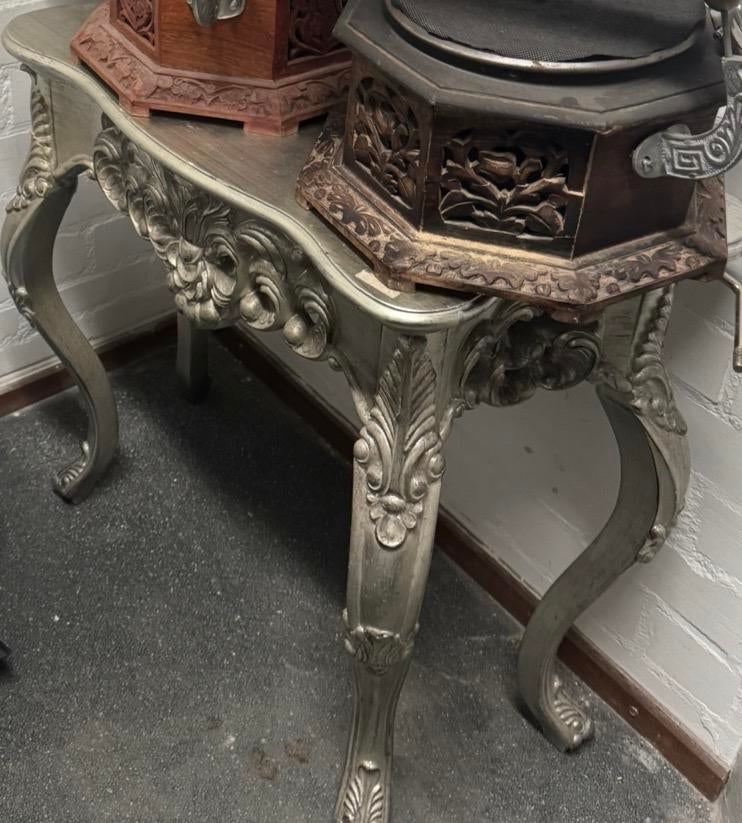 Antieke console tafel met sierlijke details, Ophalen of Verzenden