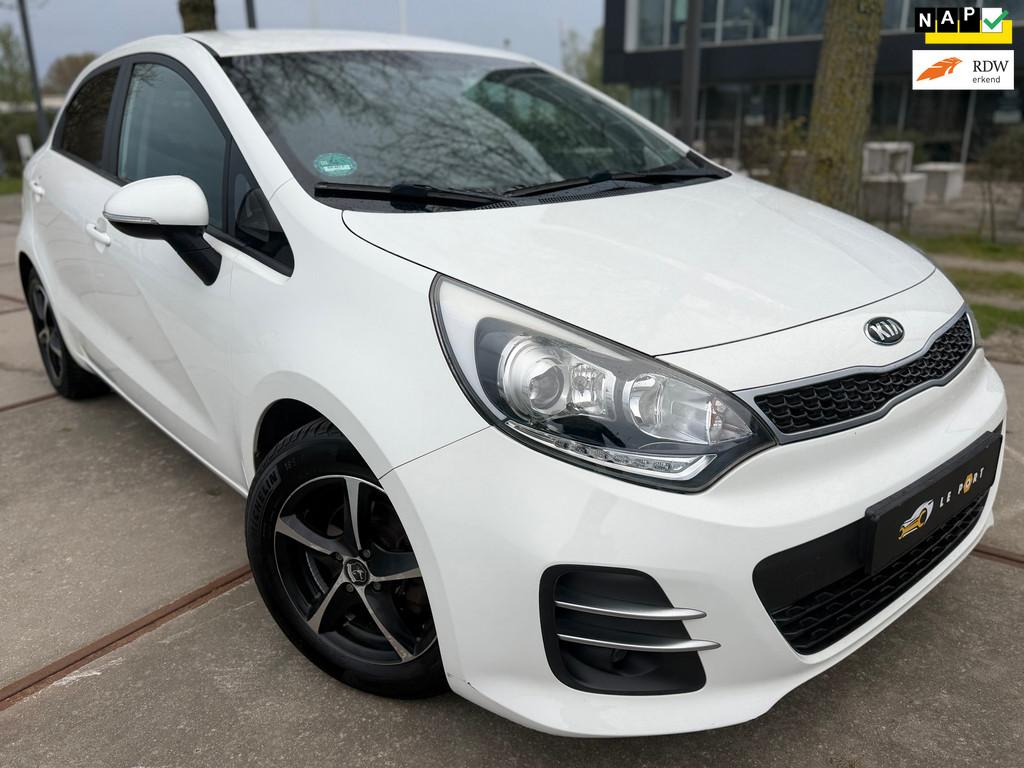 Kia Rio 1.2 | 2015 | 5 DR | NAP | CRUISE | LED, Auto's, Kia, Bedrijf, Te koop, Rio, ABS, Achteruitrijcamera, Airbags, Airconditioning