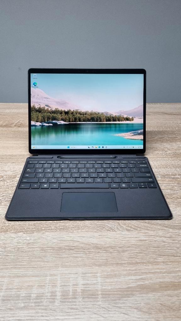 Microsoft Surface Pro 9 (Zwart) + Slim Pen, Computers en Software, Tekentablets, Gebruikt, Draadloos, Multi-touch, Ophalen of Verzenden