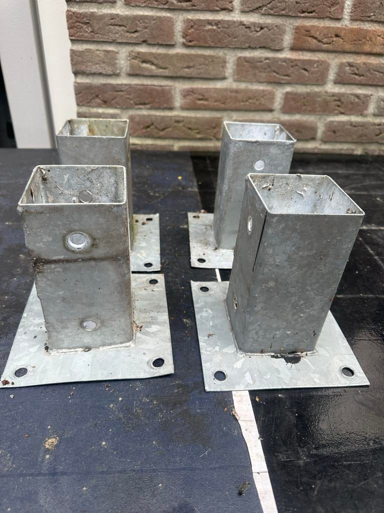 4 zink paalhouders, Ophalen, Gebruikt, 100 tot 250 mm, Overige typen