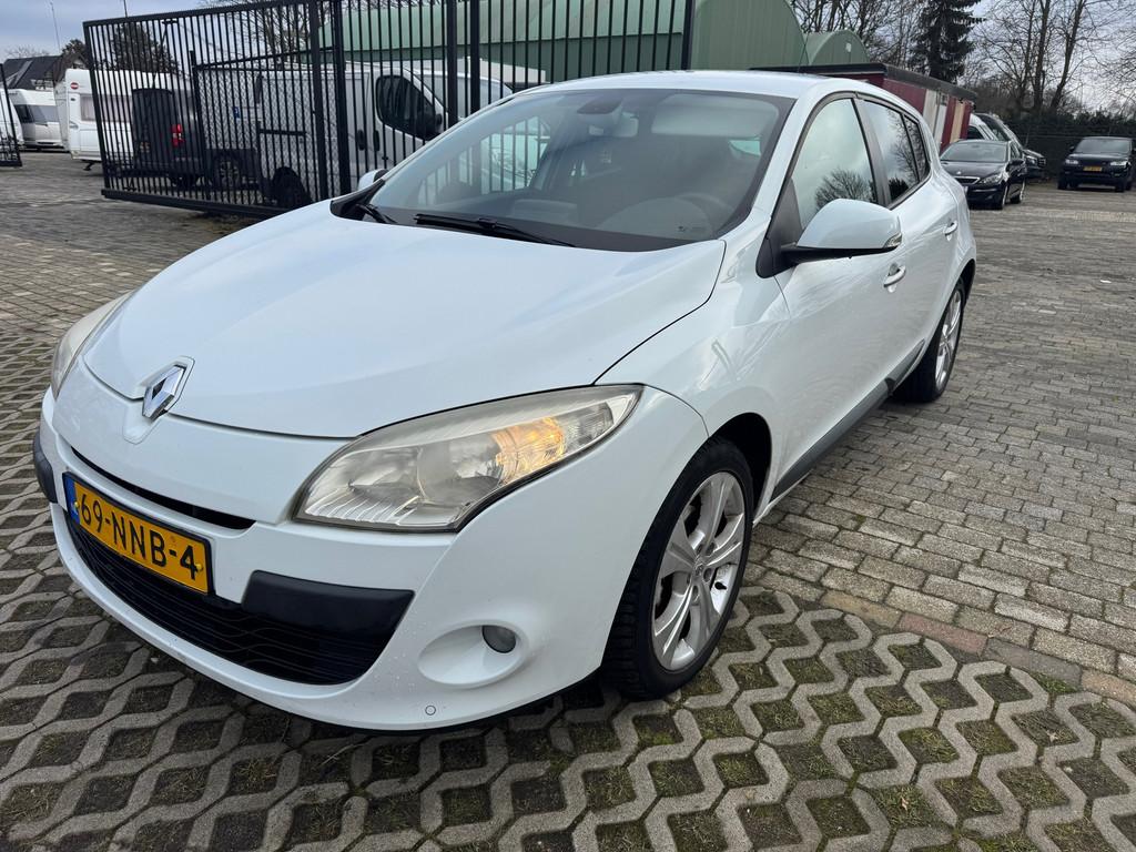Renault Mégane 1.4 TCE Celsium, Auto's, Renault, Voorwielaandrijving, Euro 5, 15 km/l, Gebruikt