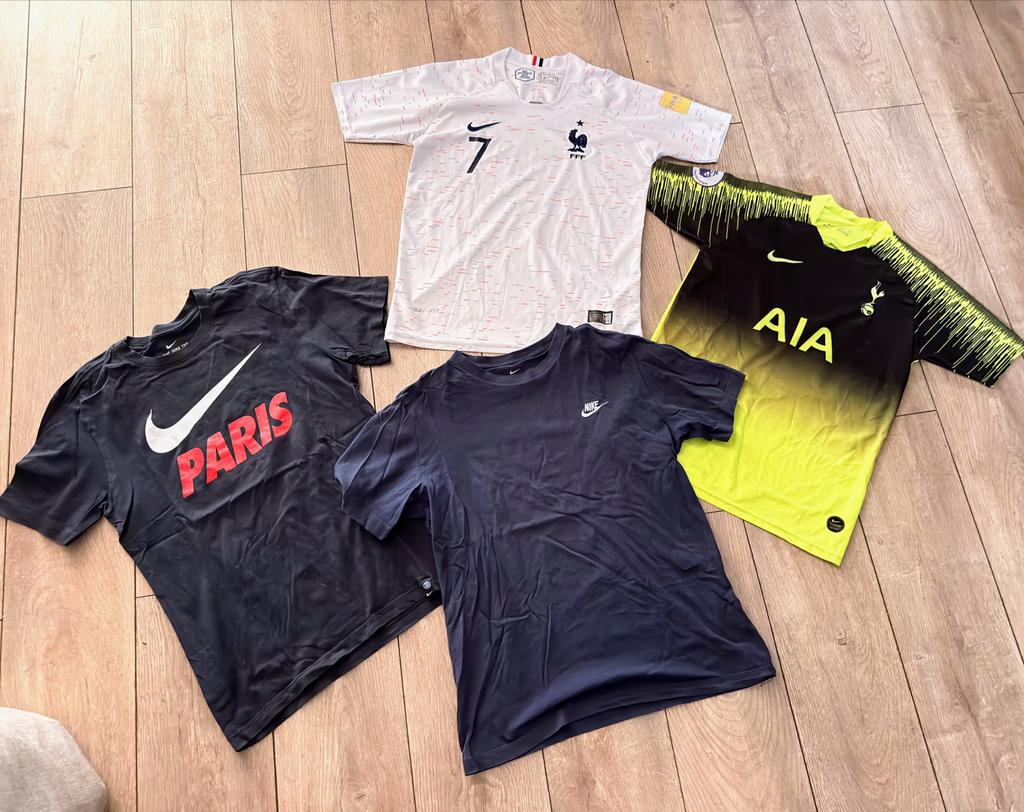 Nike t-shirts maat 176 - Zeer goede staat, Kinderen en Baby's, Kinderkleding | Maat 176, Ophalen of Verzenden, Zo goed als nieuw