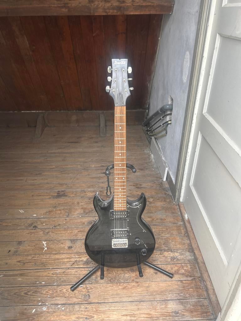 Ibanez Gio elektrische gitaar, Muziek en Instrumenten, Snaarinstrumenten | Gitaren | Elektrisch, Ophalen, Gebruikt, Solid body