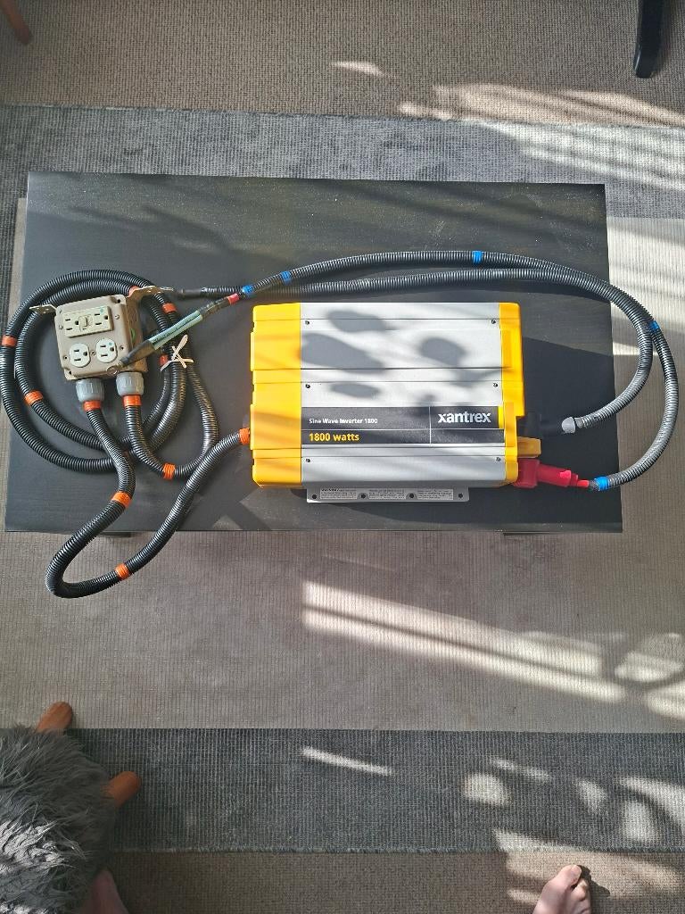 Xantrex omvormer Pro Sine Wave Inverter 1800 watt, Ophalen, Zo goed als nieuw, Overige typen