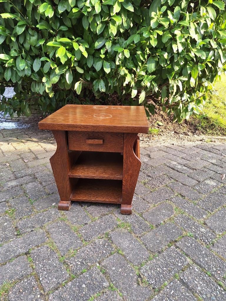 Houten bijzettafel, lectuurbak, krantenbak, kastje, Ophalen of Verzenden, Gebruikt