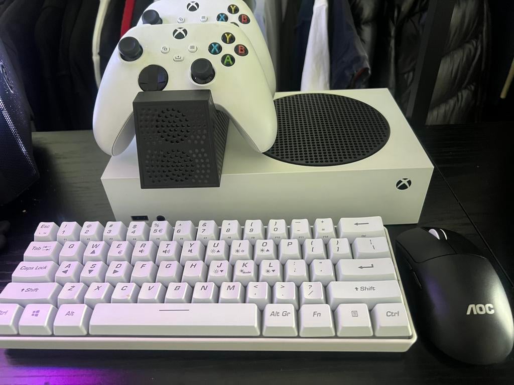Xbox Series S + 2 controllers + accessoires, Ophalen, Zo goed als nieuw, Xbox Series S