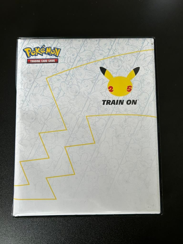Jumbo Pokémon Kaarten + Boek, Hobby en Vrije tijd, Verzamelkaartspellen | Pokémon, Ophalen of Verzenden, Zo goed als nieuw, Meerdere kaarten
