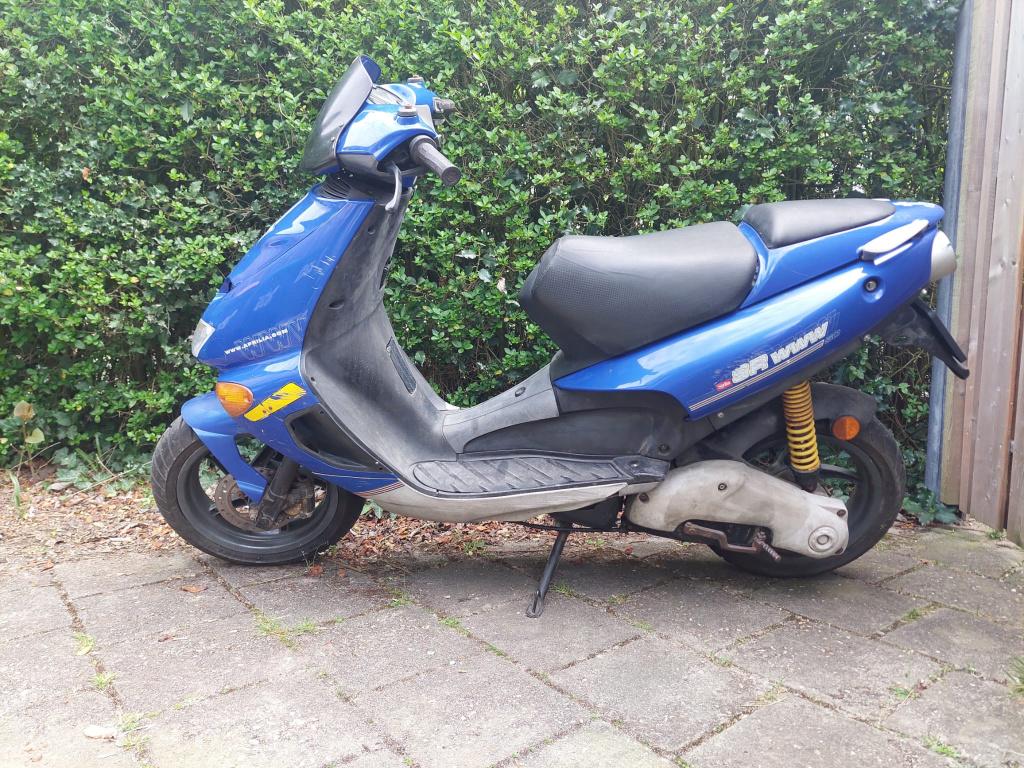 Aprilia sr 50 (www) (scooter, brommer, minarelli), Ophalen, Gebruikt, Benzine, SR 50