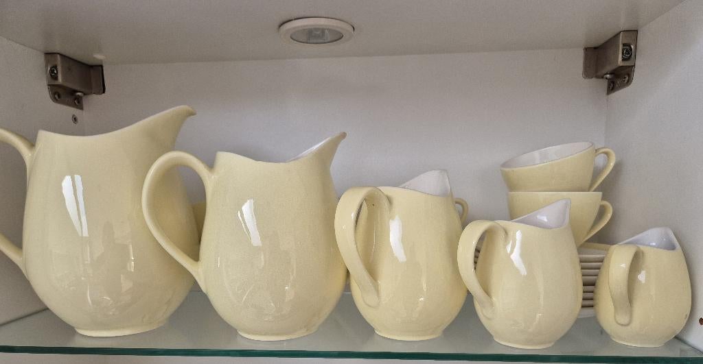 5 pastel kannen California Regout Maastricht, Overige typen, Ophalen of Verzenden, Zo goed als nieuw, Overige stijlen