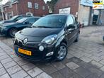 Renault Twingo 1.2 16V Collection NW DISTRIBUTIERIEM/NW KOPP, Auto's, Voorwielaandrijving, Gebruikt, 4 cilinders, Zwart