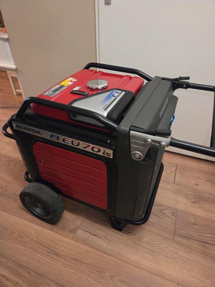 Honda EU70is en EU65is Generator Aggregaat, Doe-het-zelf en Verbouw, Aggregaten, Zo goed als nieuw, Benzine, 5 tot 10 kVA, Elektrisch startend