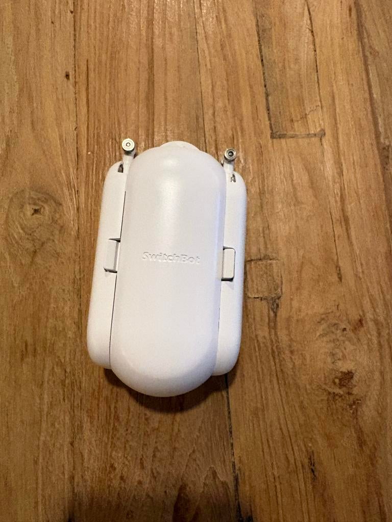 SwitchBot Curtain - Automatische Gordijnopener (U-rail), Ophalen of Verzenden, Zo goed als nieuw, Wit