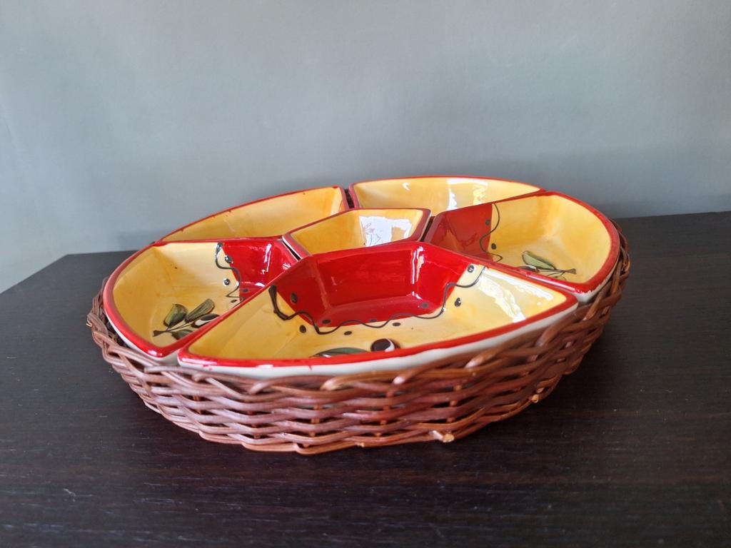 Vintage tapasschaal met olijven, Ophalen of Verzenden, Zo goed als nieuw, Overige stijlen