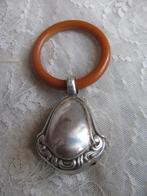 Oude Verzilverde Versierde Rammelaar met Bijtring - HOKA, Verzenden