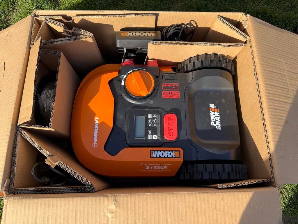 Worx Landroid WR143E robotmaaier | 1000m2 | WiFi | NIEUW!, Tuin en Terras, Ophalen of Verzenden, Nieuw, Meer dan 25 cm, Met regensensor