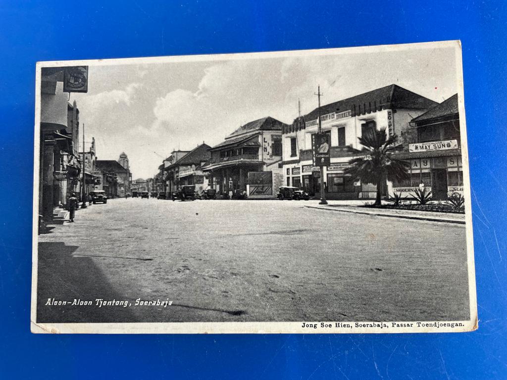 ansichtkaart van Soerabaja., Verzenden, 1920 tot 1940, Buiten Europa