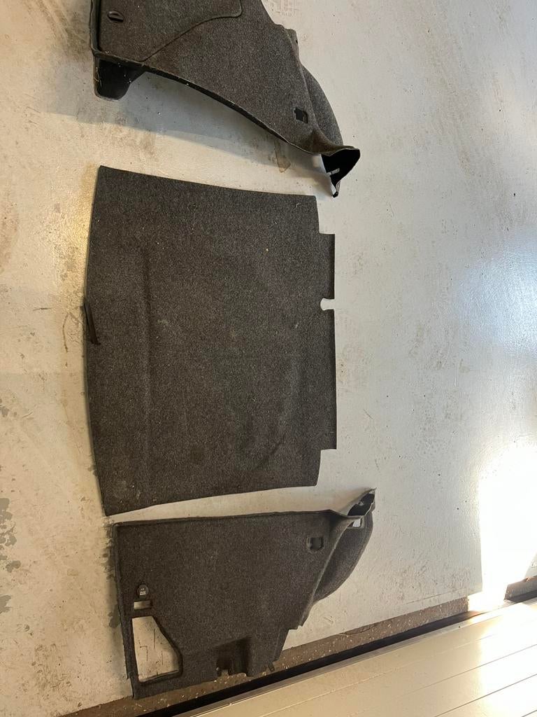 Volkswagen golf 4 kofferbak bekleding (compleet) of in delen, Auto-onderdelen, Interieur en Bekleding, Ophalen of Verzenden, Gebruikt