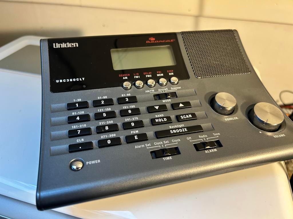 Uniden Bearcat UBC360CLT Desktop Scanner / Kerkradio, Ophalen of Verzenden, Gebruikt, Overige typen