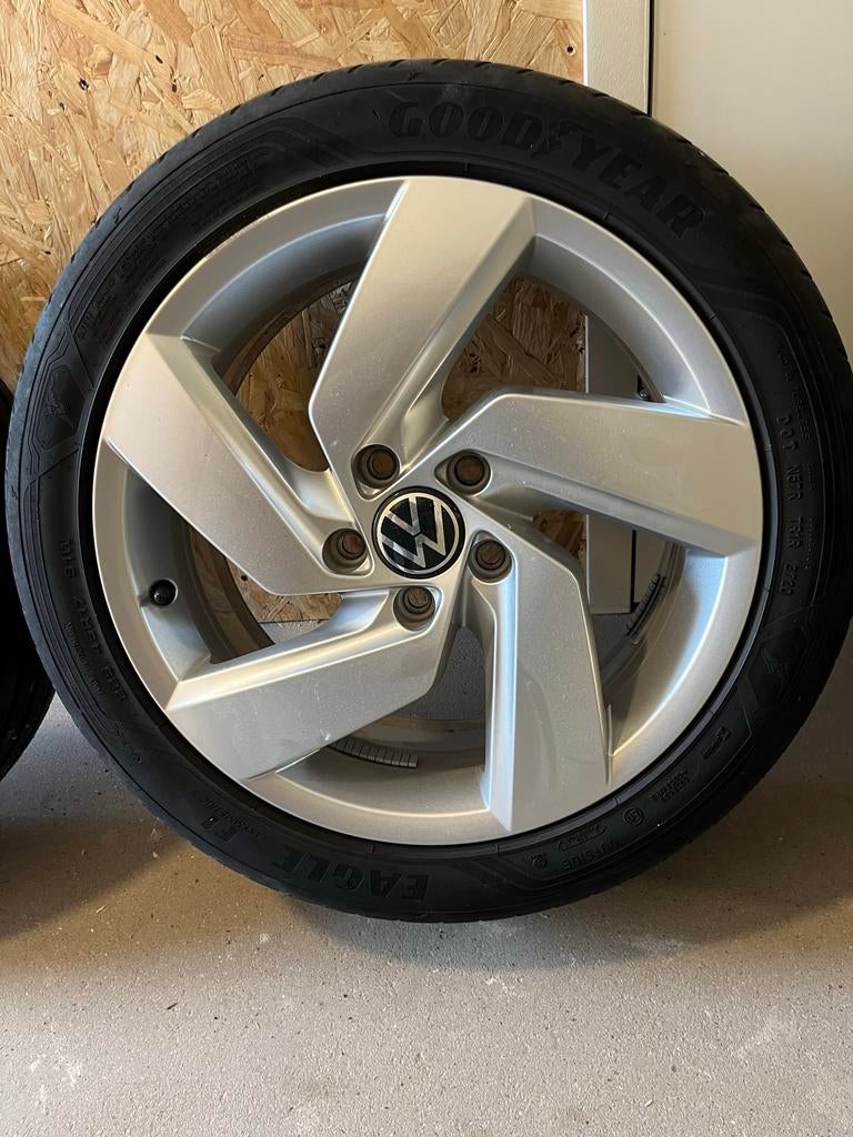 Orginele Vw Golf 8 Gte 17 inch velgen, Auto-onderdelen, Banden en Velgen, Gebruikt, Banden en Velgen, 17 inch, Ophalen of Verzenden