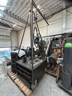 Nitto Selferce Hydraulische Ponsmachine met Werkstation, Ophalen