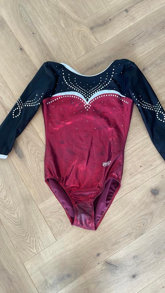 Turnpakje maat 152, Ophalen, Zo goed als nieuw, Turnpak(je), Rood