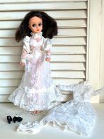 Vintage pop met bruidskleding 28 cm, Ophalen, Gebruikt, Pop