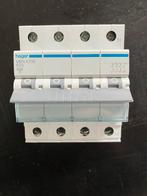 Hager b25 mbn 625e aardlekautomaat 4 polig, Ophalen of Verzenden, Zo goed als nieuw