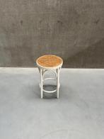 Thonet kruk met webbing zitting - Vintage design, Gebruikt, Ophalen of Verzenden, X, Hout