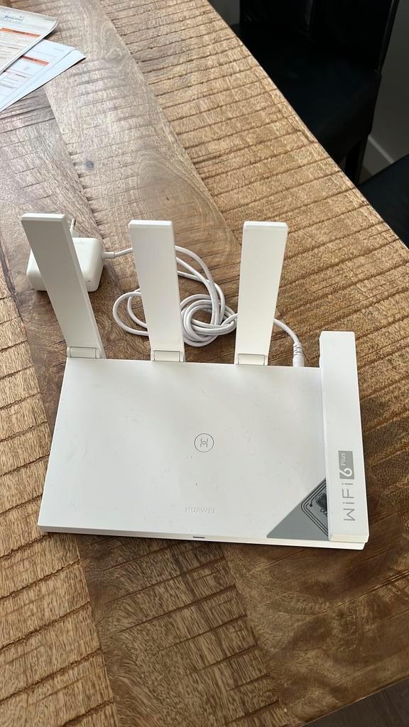Huawei ws7200, Computers en Software, Routers en Modems, Zo goed als nieuw, Router, Ophalen of Verzenden