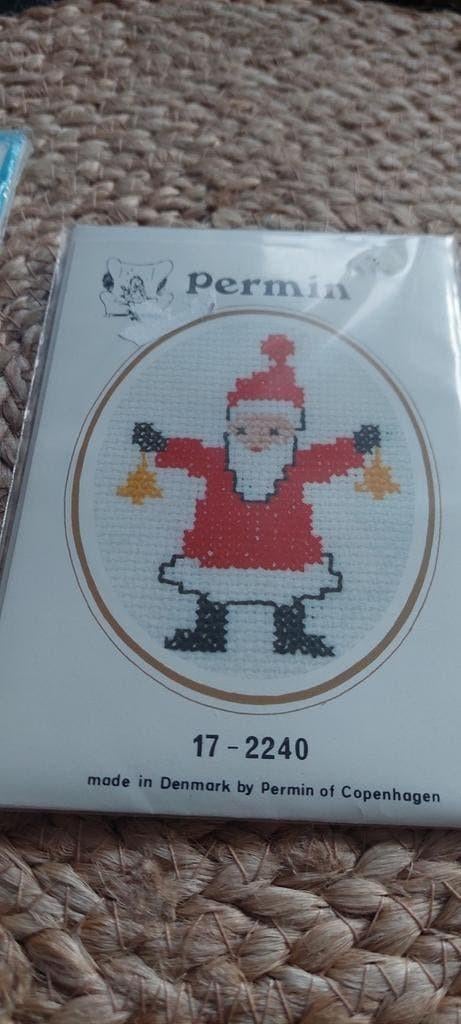 1x permin borduurpakket kerst-kaart + 2x kaart + stof+zijde+, Ophalen of Verzenden, Nieuw, Handborduren, Borduurpakket