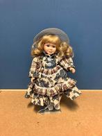 Vintage porseleinen popje - 32 cm, Ophalen of Verzenden, Zo goed als nieuw, Pop