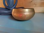 Gedecoreerde Tibetaanse klankschaal / singing bowl 14 cm, Ophalen of Verzenden, Zo goed als nieuw, Overige soorten