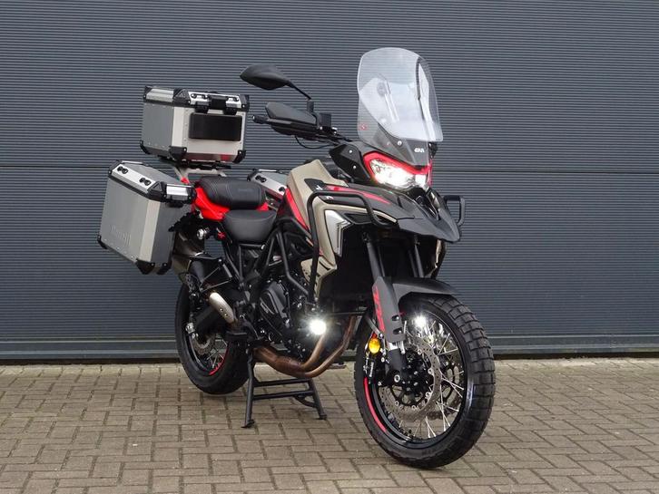 BENELLI TRK 702 X e5+ 2025 BTW VOL OPTIE alu kofferset, Motoren, Motoren | Benelli, Bedrijf, Overig, meer dan 35 kW, 2 cilinders