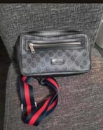 Gucci shoulderbag/ heuptas, Sieraden, Tassen en Uiterlijk, Tassen | Schoudertassen, Ophalen of Verzenden, Zwart