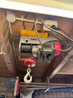 Elektrische lier / takel Kinzo 500W – max. 125/250 kg, Ophalen, Zo goed als nieuw, Elektrisch