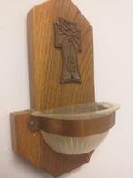 oud houten wijwaterbakje mooi uitgevoerd met tekst PAX VOBIS, Ophalen of Verzenden
