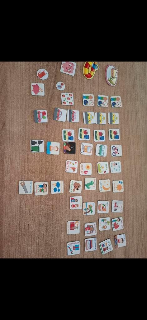 Educatieve magneten: Dagen, maanden, seizoenen en meer, Kinderen en Baby's, Speelgoed | Educatief en Creatief, Gebruikt, Taal en Lezen