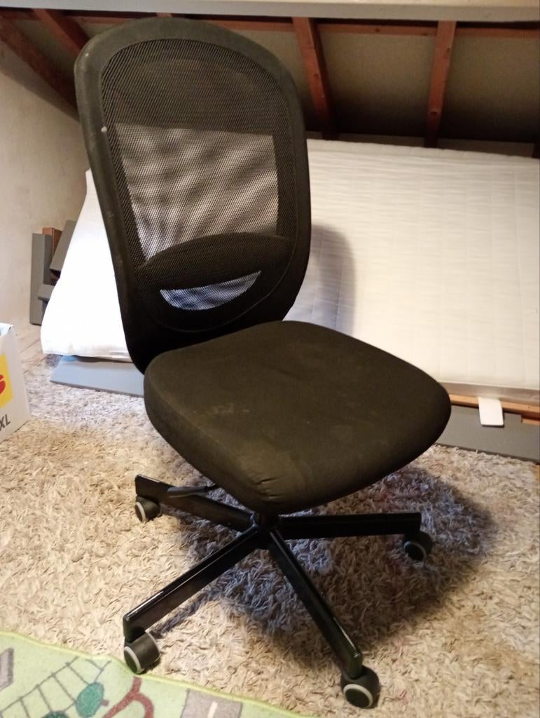 Gratis bureau stoel, Ophalen, Gebruikt, Zwart