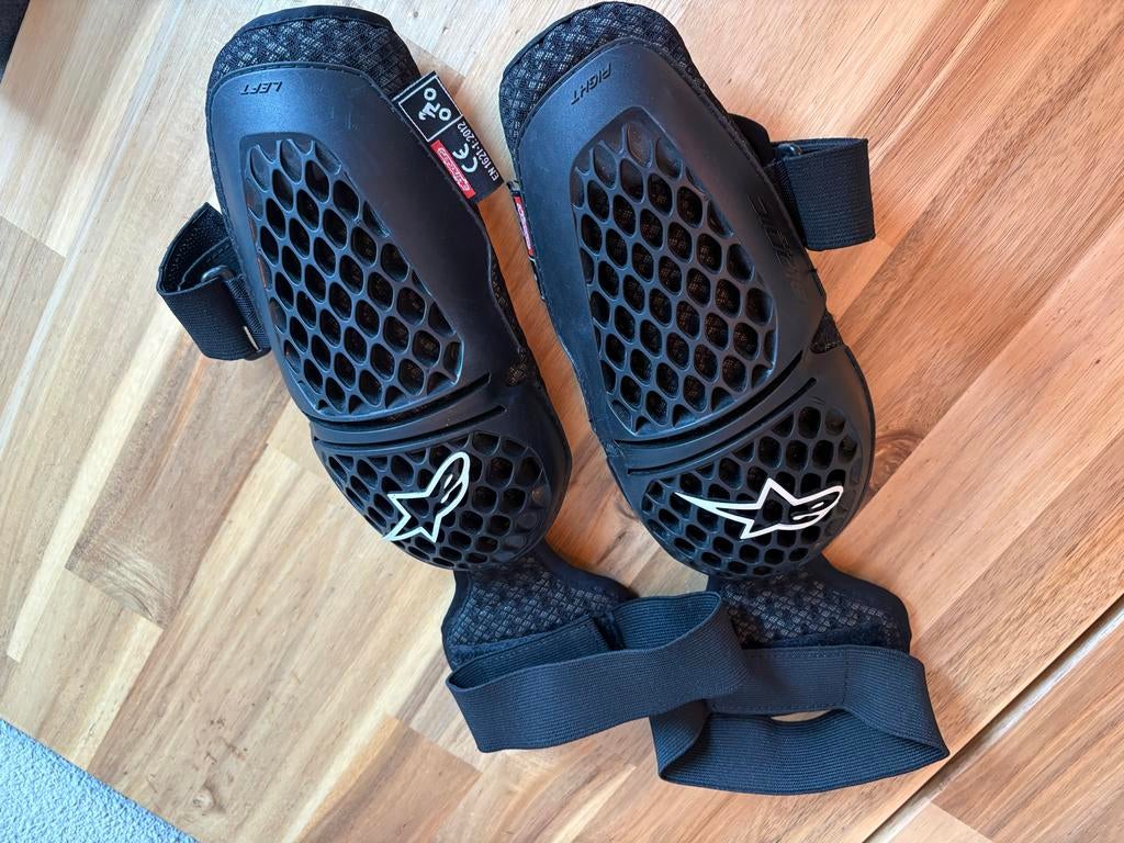 Kniebescherming Kinderen Alpinestars Bionic Plus Zwart, Motoren, Kleding | Motorkleding, Ophalen of Verzenden, Nieuw zonder kaartje