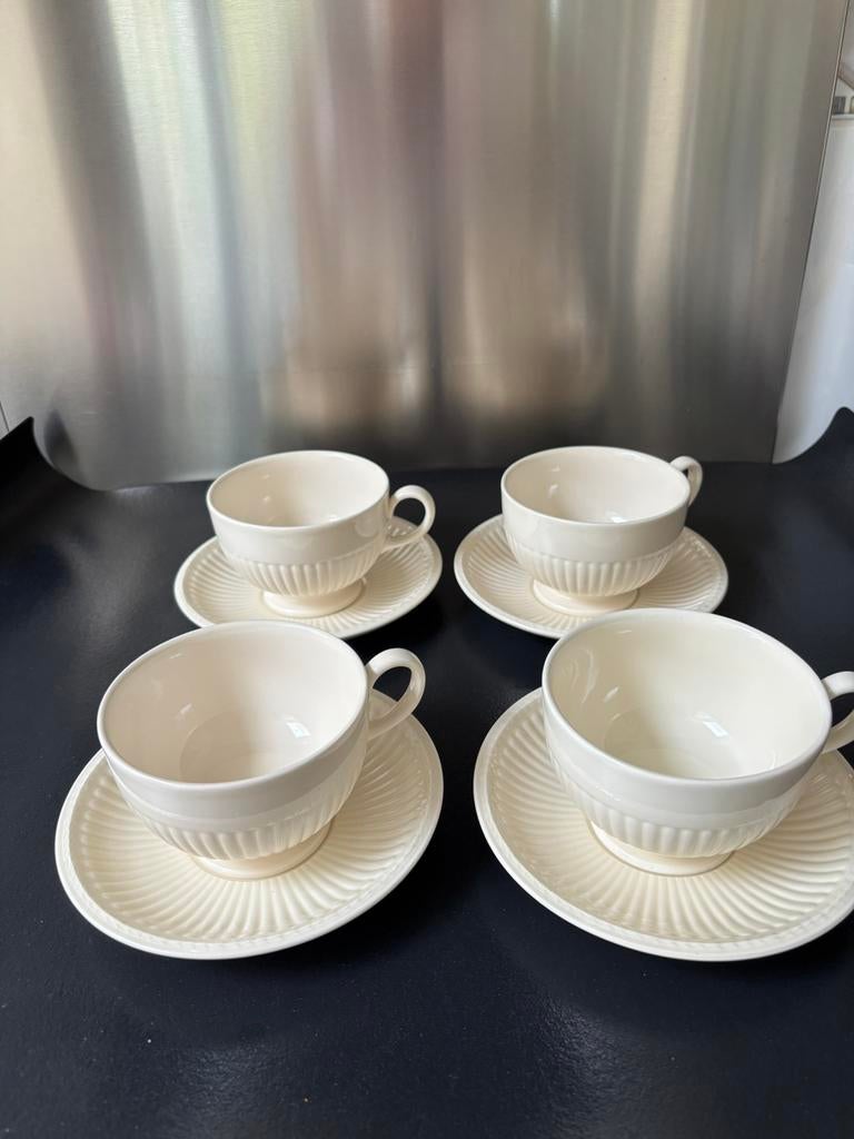4 Soepkoppen (10 cm) + schotels van Wedgwood Edme, Ophalen of Verzenden, Zo goed als nieuw, Wedgwood, Kop(pen) en/of Schotel(s)