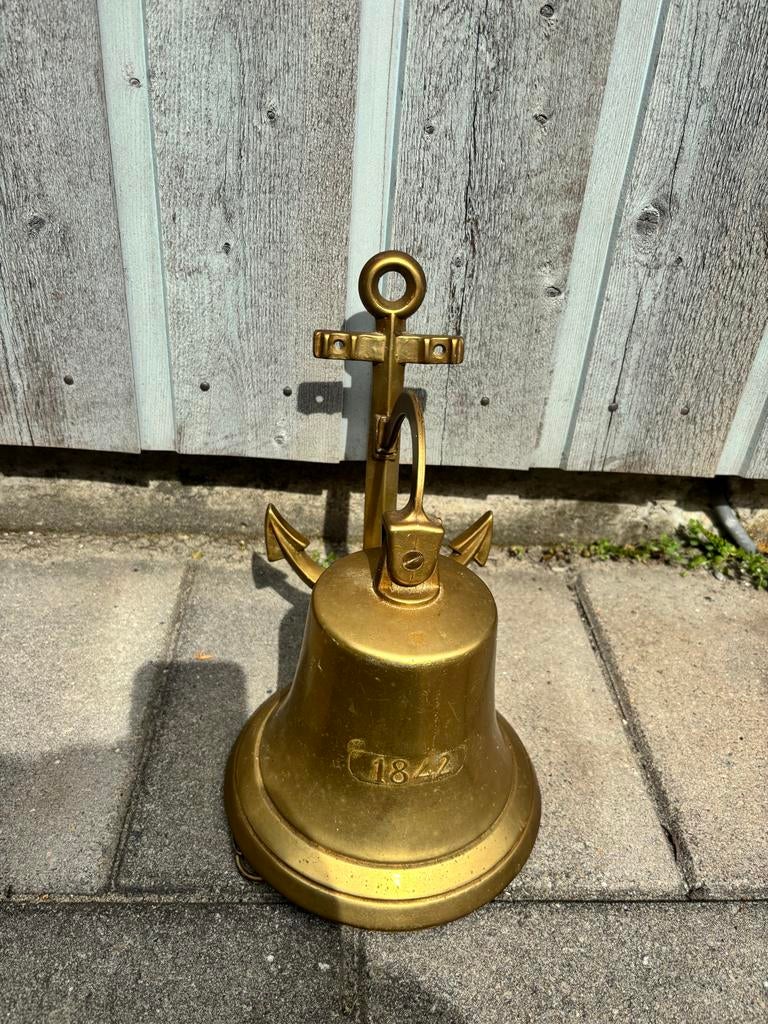 Antieke scheepsbel van messing, gemerkt 1842, Ophalen of Verzenden, Gebruikt, Motorboot of Zeilboot, Gebruiksvoorwerp
