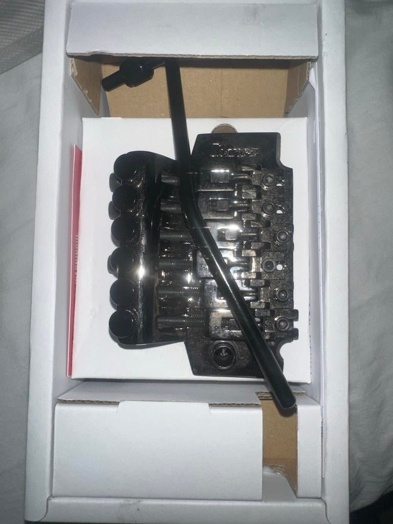 Gotoh Studs, Bushings en Tremolo voor Jem Jr (Gebruikt), Ophalen of Verzenden, Gebruikt, Elektrische gitaar