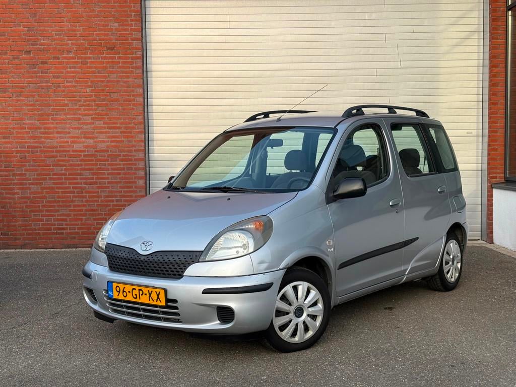 Toyota Yaris Verso 1.3-16V VVT-i Sol | AIRCO | NAP | NEW APK, Voorwielaandrijving, 1299 cc, 40 €/maand, 4 cilinders