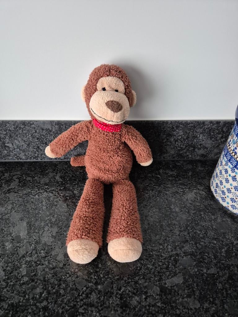 HEMA - Knuffel Aap met rood sjaaltje, Ophalen of Verzenden