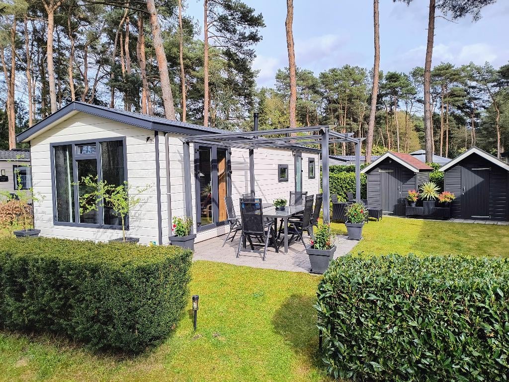 Chalet - 11,00 x 4,05, Tot en met 4