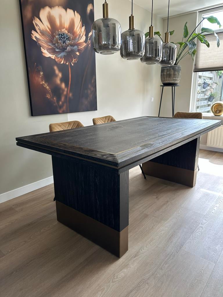 Richmond Hunter eettafel zwart met goud, Huis en Inrichting, Tafels | Eettafels, Ophalen, Gebruikt, 100 tot 150 cm, 200 cm of meer