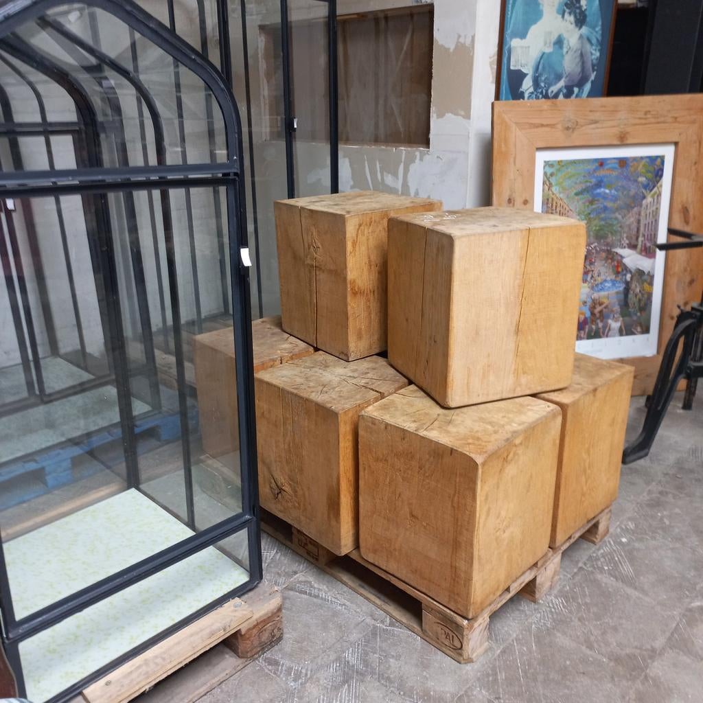 Design bijzettafel hocker zuil, Ophalen