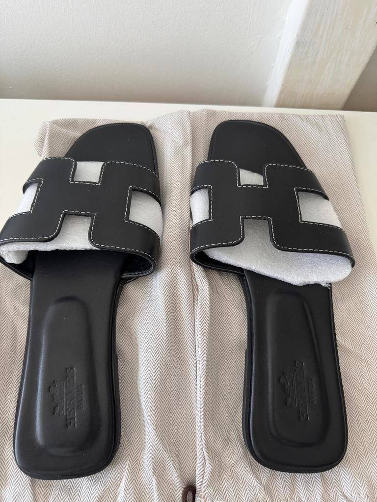 Hermes Oran Sandalen Zwart, Zwart, Nieuw, Sandalen of Muiltjes, Ophalen of Verzenden
